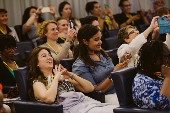 5 Reasons Beauty and Wellness Entrepreneurs Should Join Online Forums